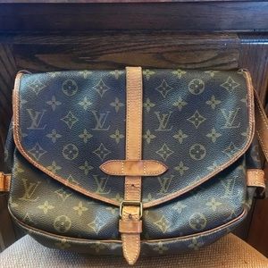 SOLD Louis Vuitton Saumur 30 Crossbody